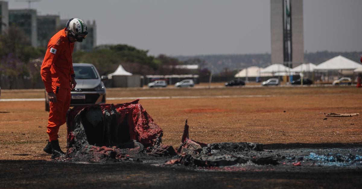 Incêndio em banheiros químicos próximo ao STF