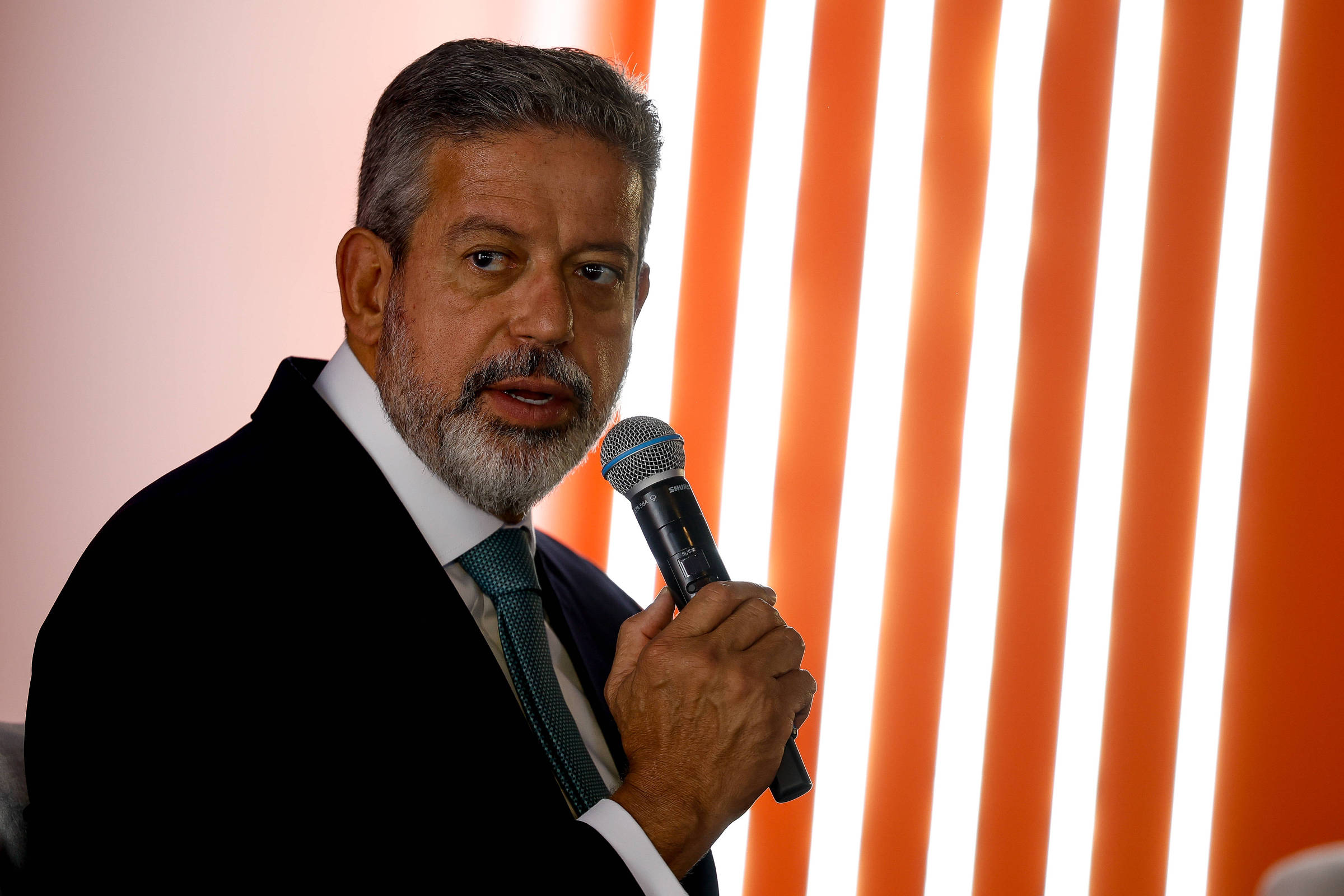 Mais de 25% dos dividendos isentos no Brasil vêm de empresas com um funcionário