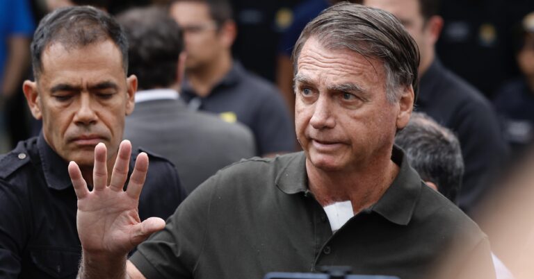 Tarcísio de Freitas solicita novo encontro com Bolsonaro