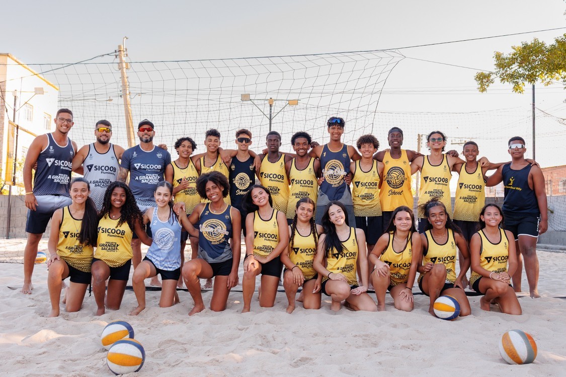 Cooperativismo transforma vidas no vôlei de praia