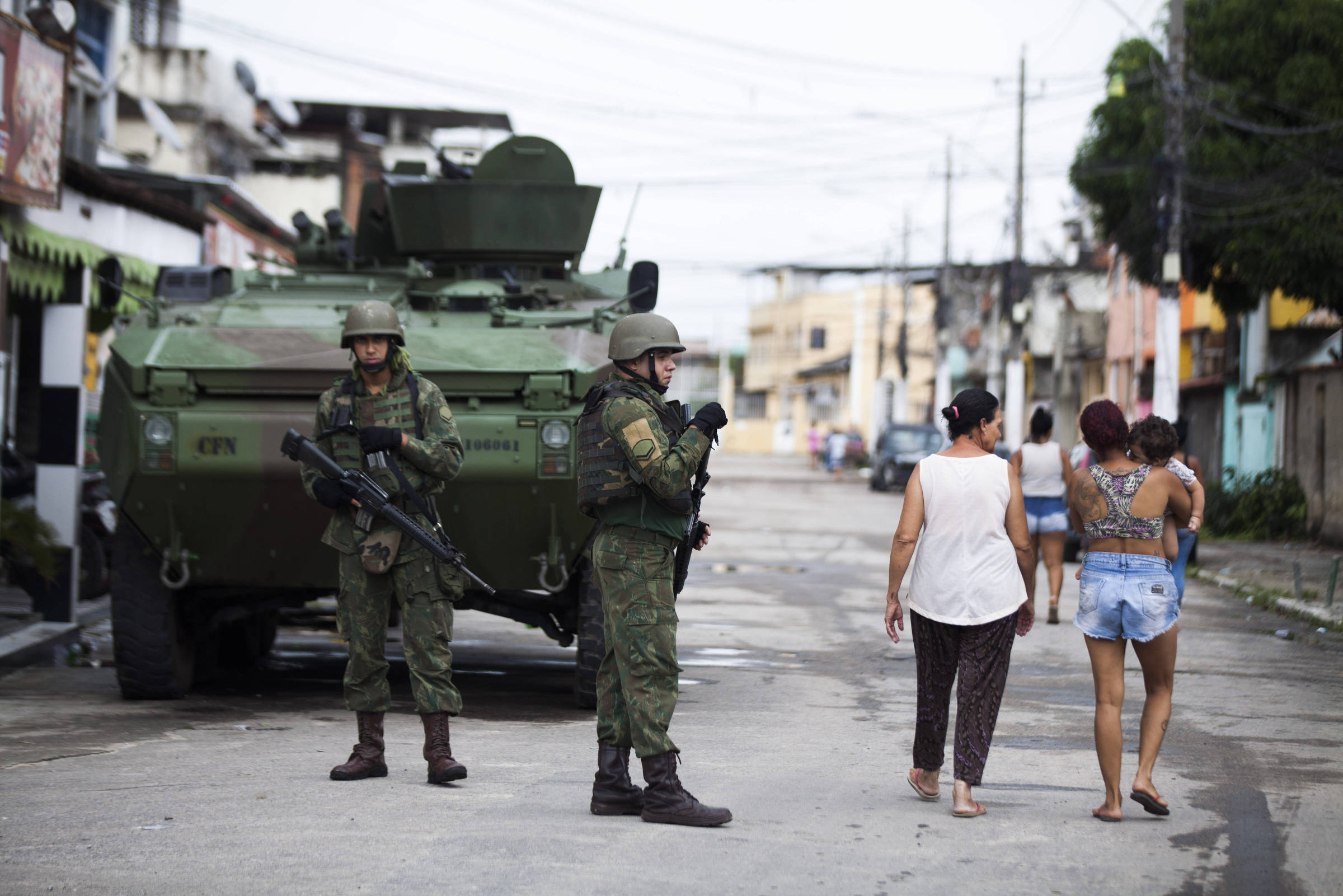 76% dos cariocas apoiam a participação do Exército na segurança