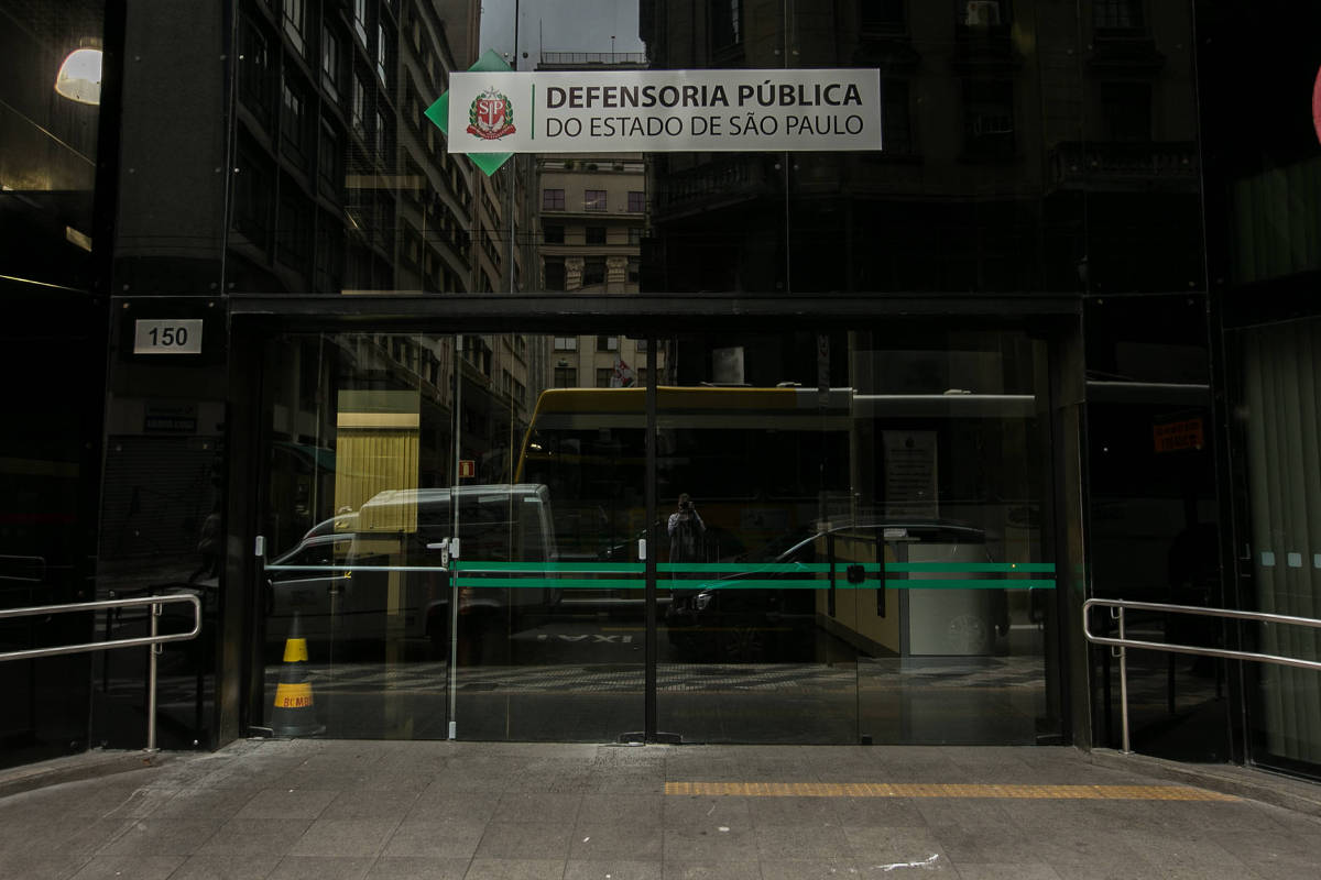 Inclusão em concursos das defensorias públicas é insuficiente, aponta estudo