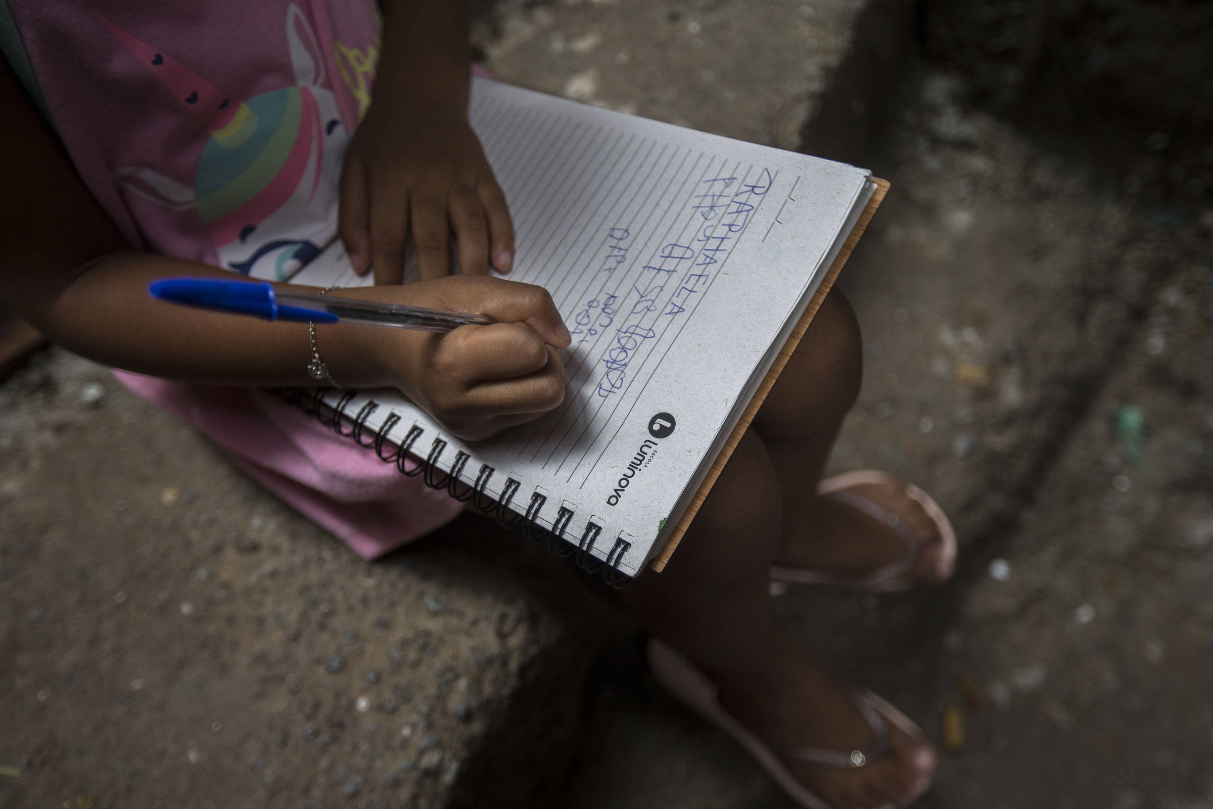 Crianças em extrema pobreza: 412 milhões vivem com menos de US$ 3 por dia