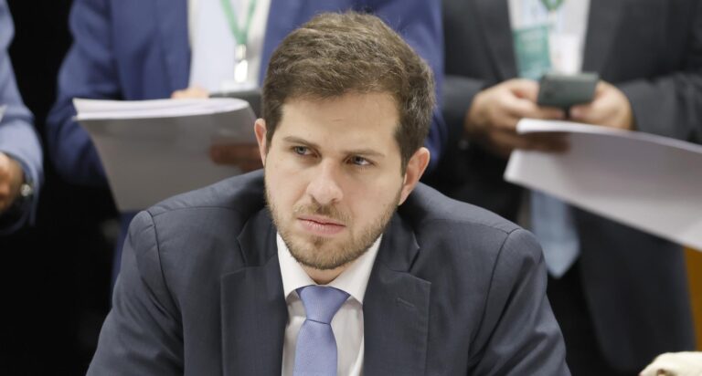 Pedro Campos reconhece erro ao apoiar PEC da Blindagem