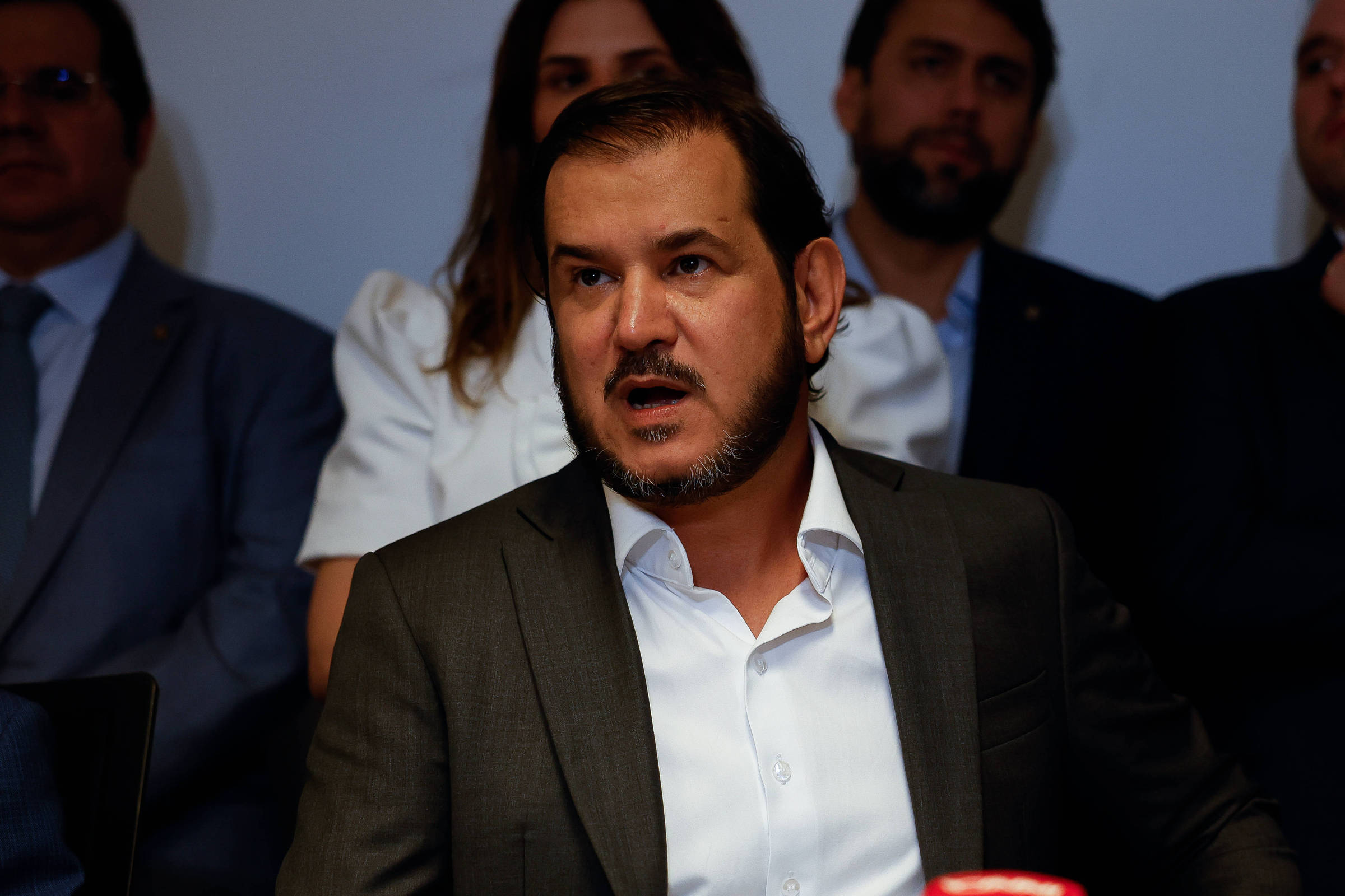 União Brasil investe R$ 730 mil em contador próximo a Rueda
