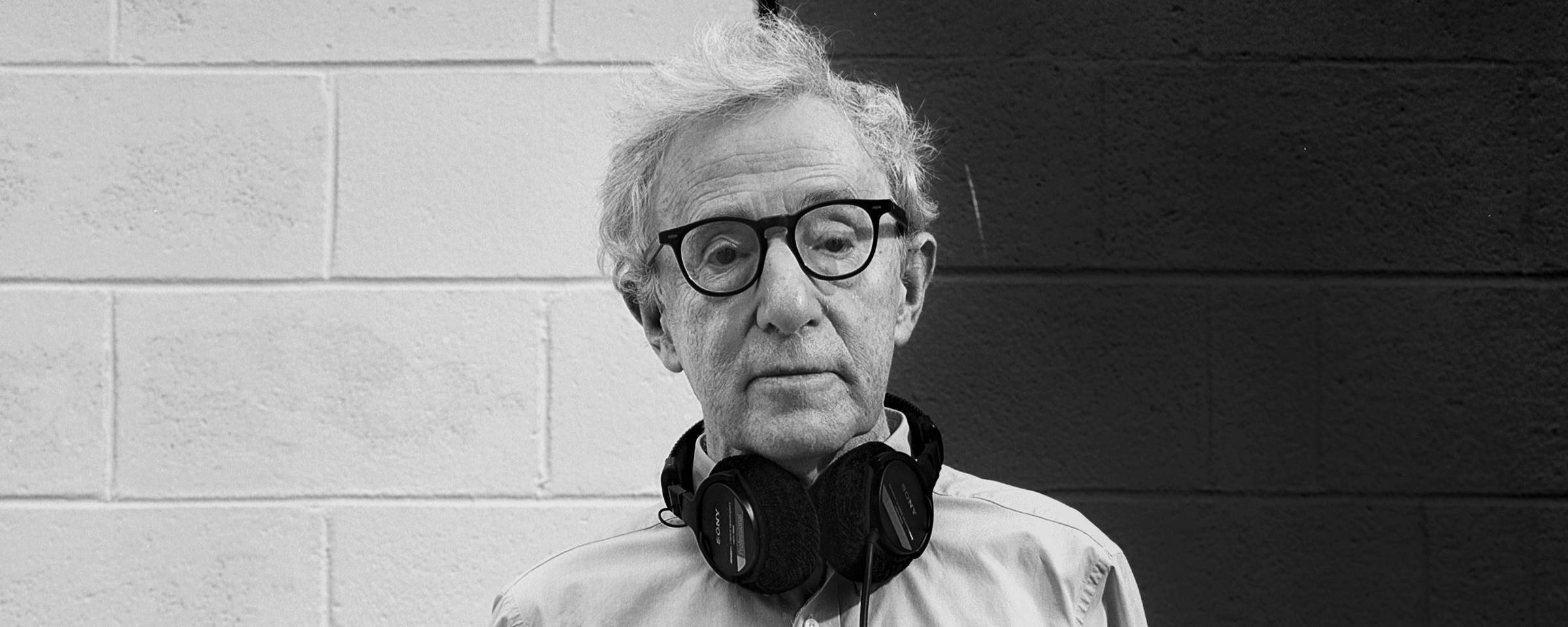 Woody Allen completa 90 anos: reflexões sobre sua carreira e polêmicas