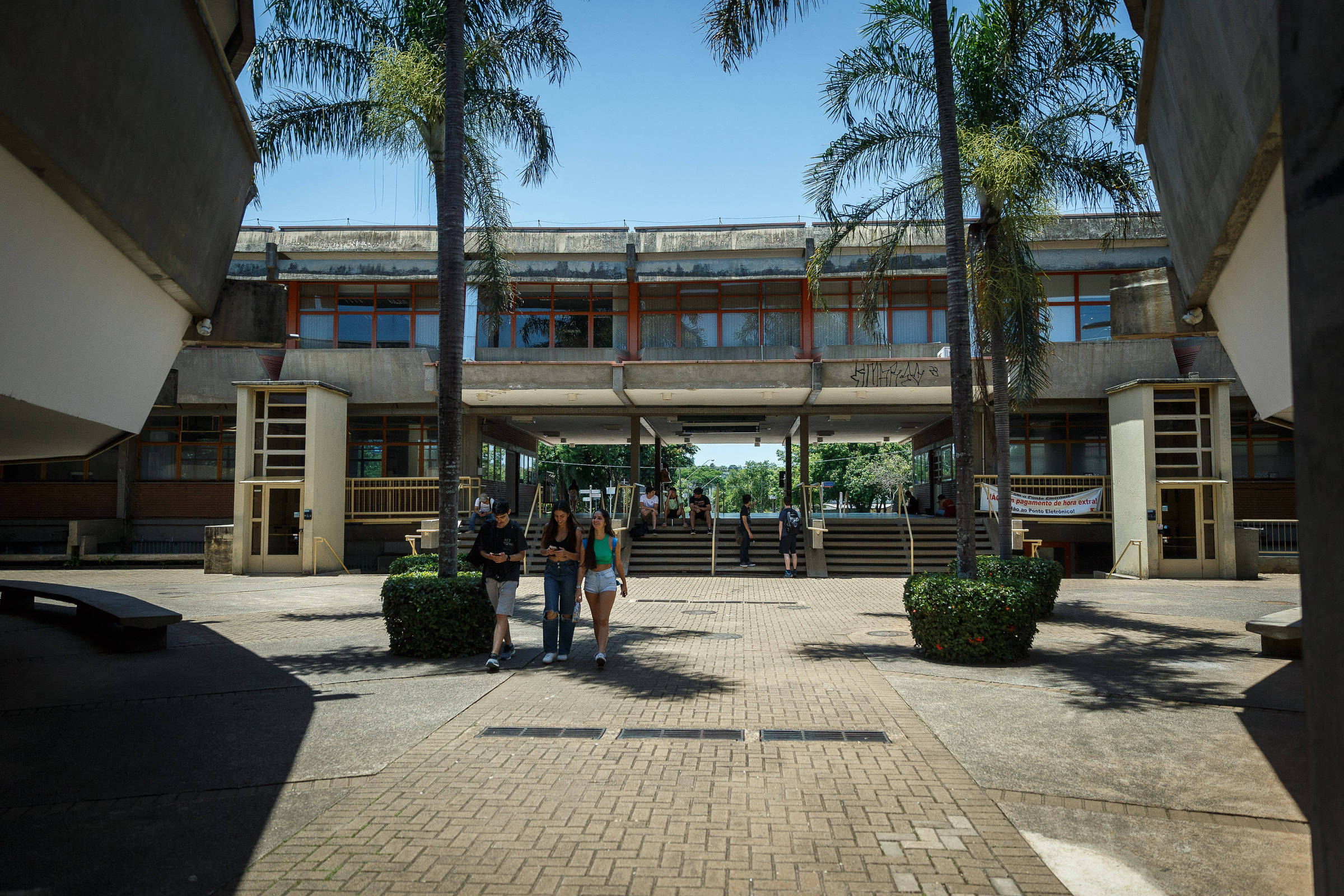 Unicamp inicia segunda fase do vestibular com prova reduzida