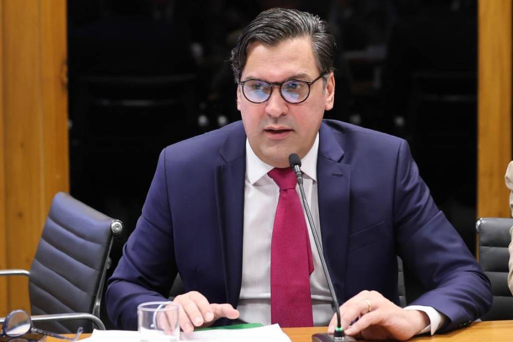 Congresso aprova Fundo eleitoral de R$ 4,9 bilhões para 2026