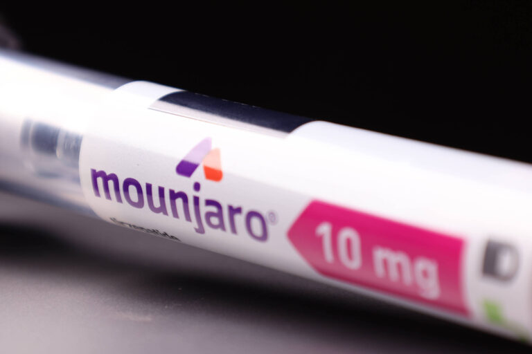 Suspensão do Mounjaro pode levar à recuperação de peso e perda de benefícios à saúde