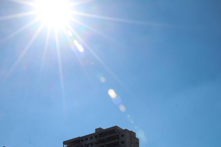 Semana de calor intenso e chuvas isoladas em SP