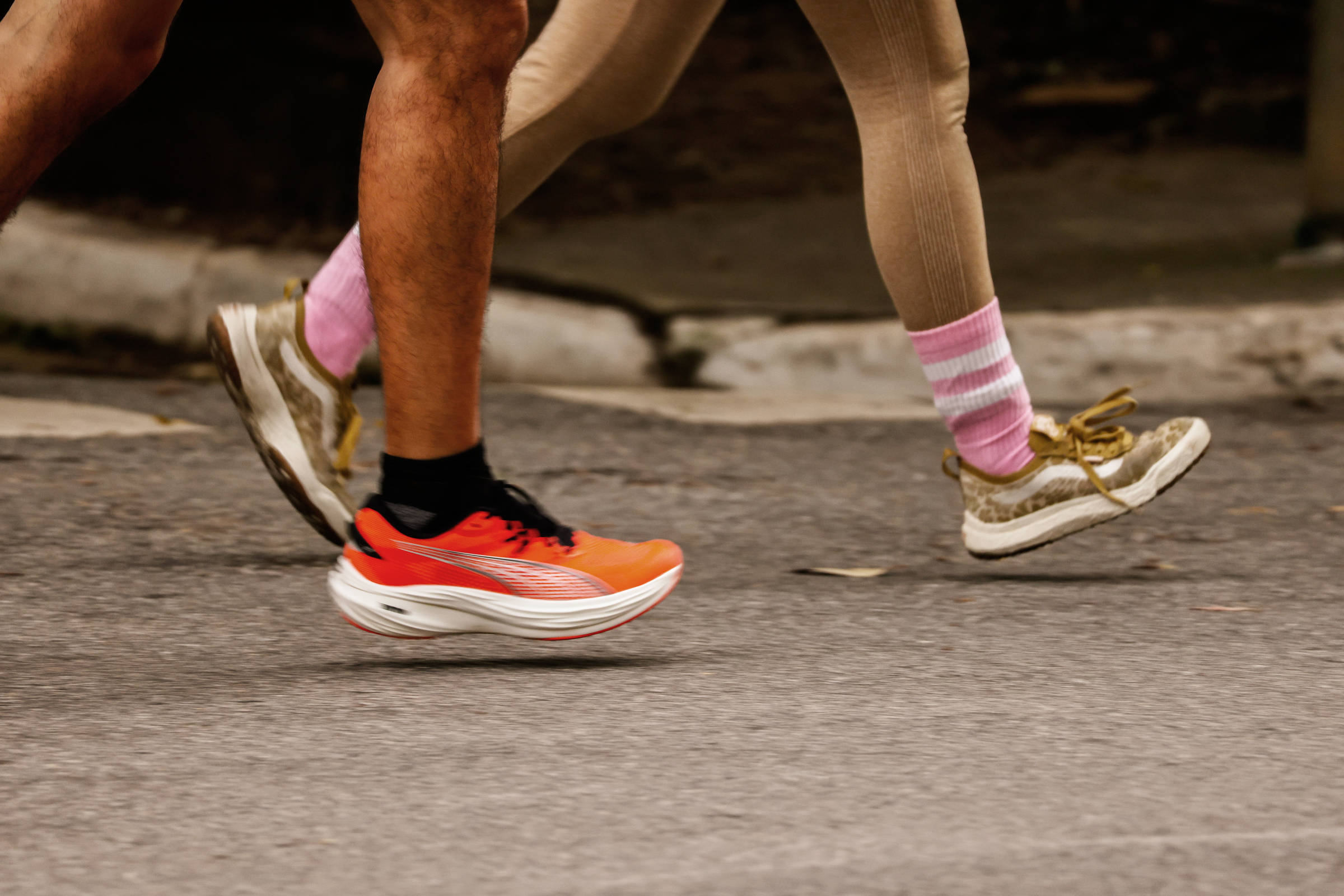 É necessário se alongar antes de correr? Entenda a resposta