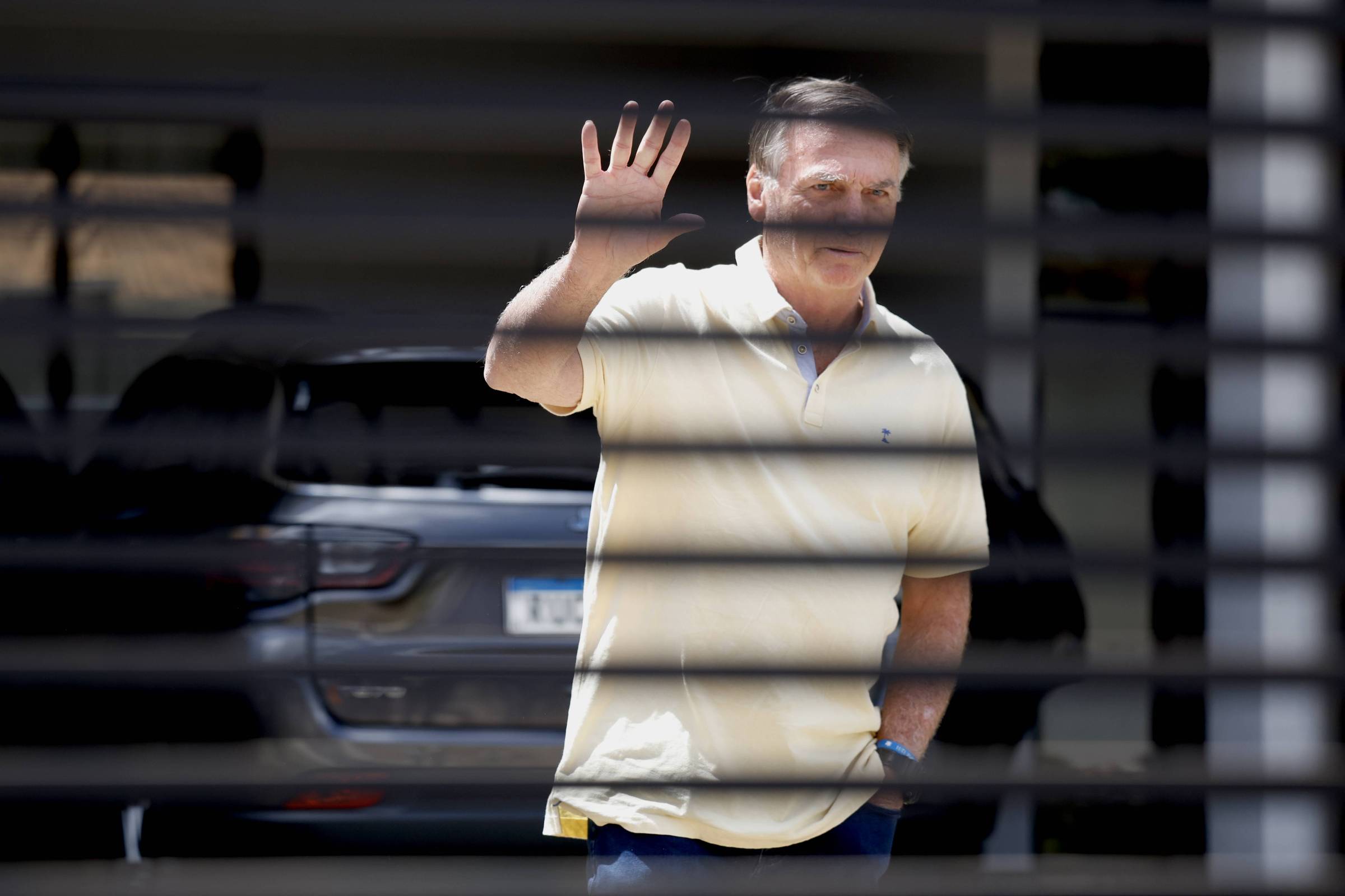 Avaliação médica de Bolsonaro é solicitada pelo governo do DF