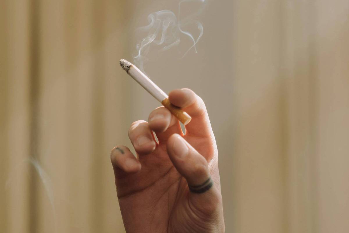 Redução do consumo de cigarro pode evitar 139 mil mortes no Brasil em 10 anos
