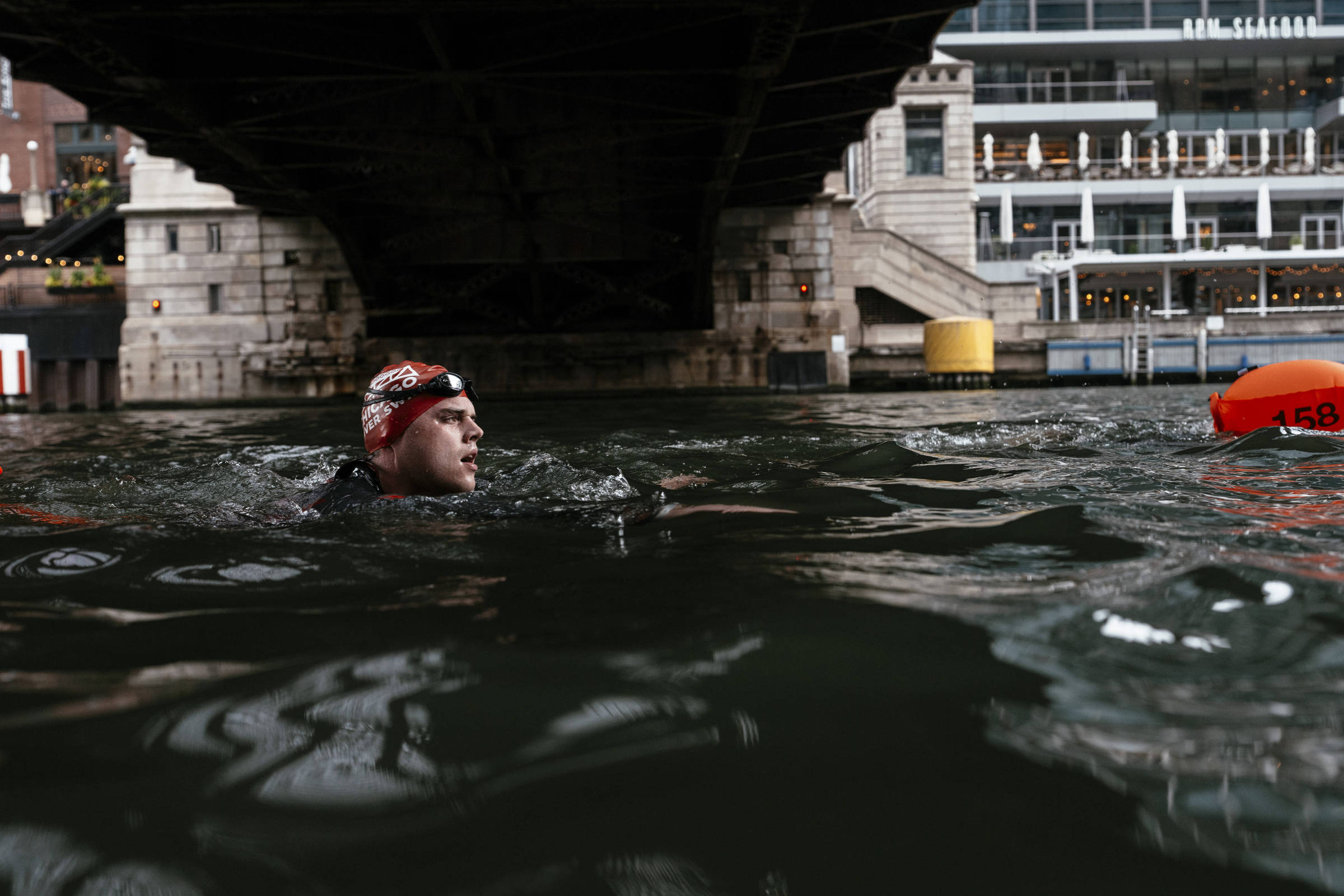 Chicago libera natação no rio após um século