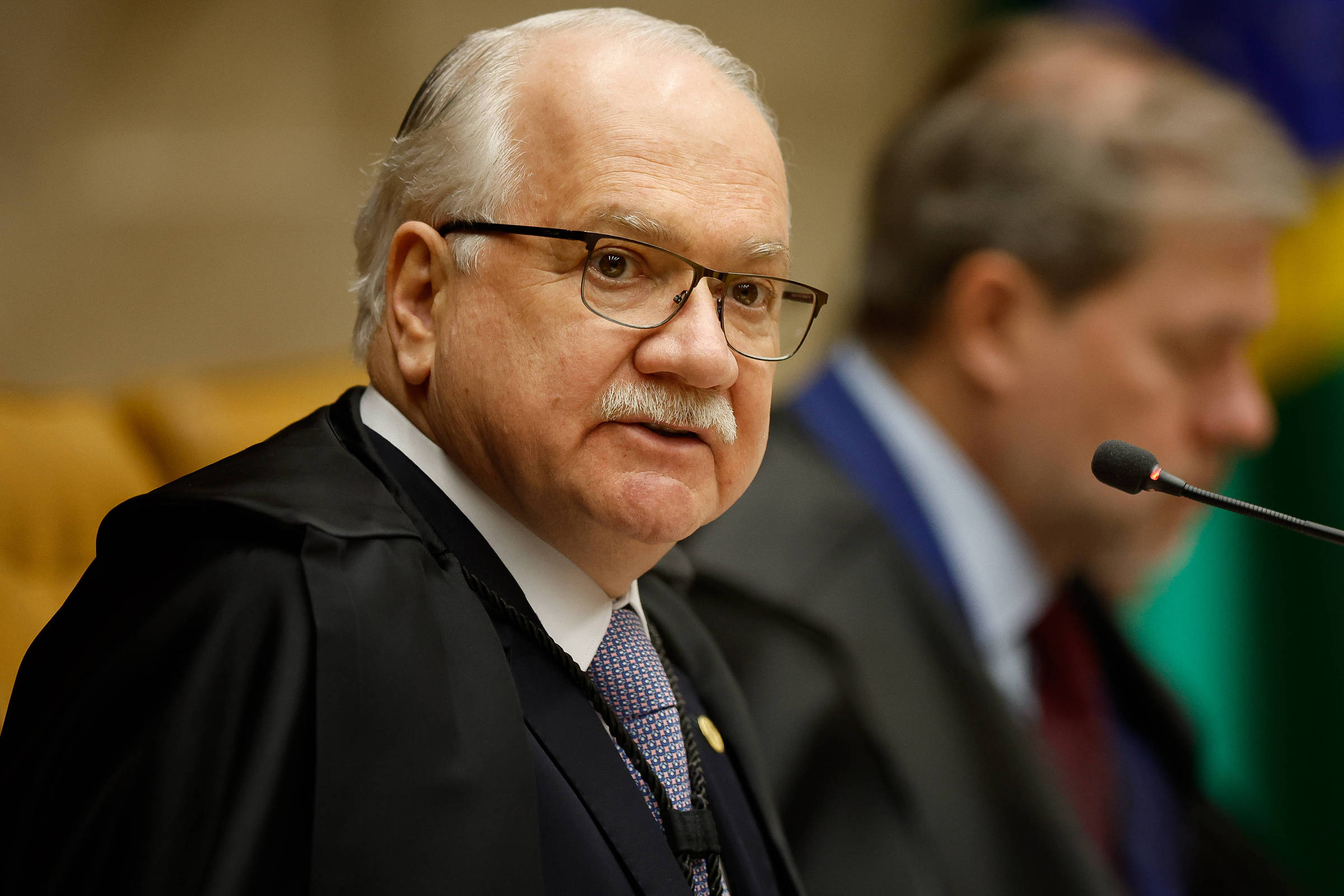 Novo presidente do STF enfrenta polarização e desafios