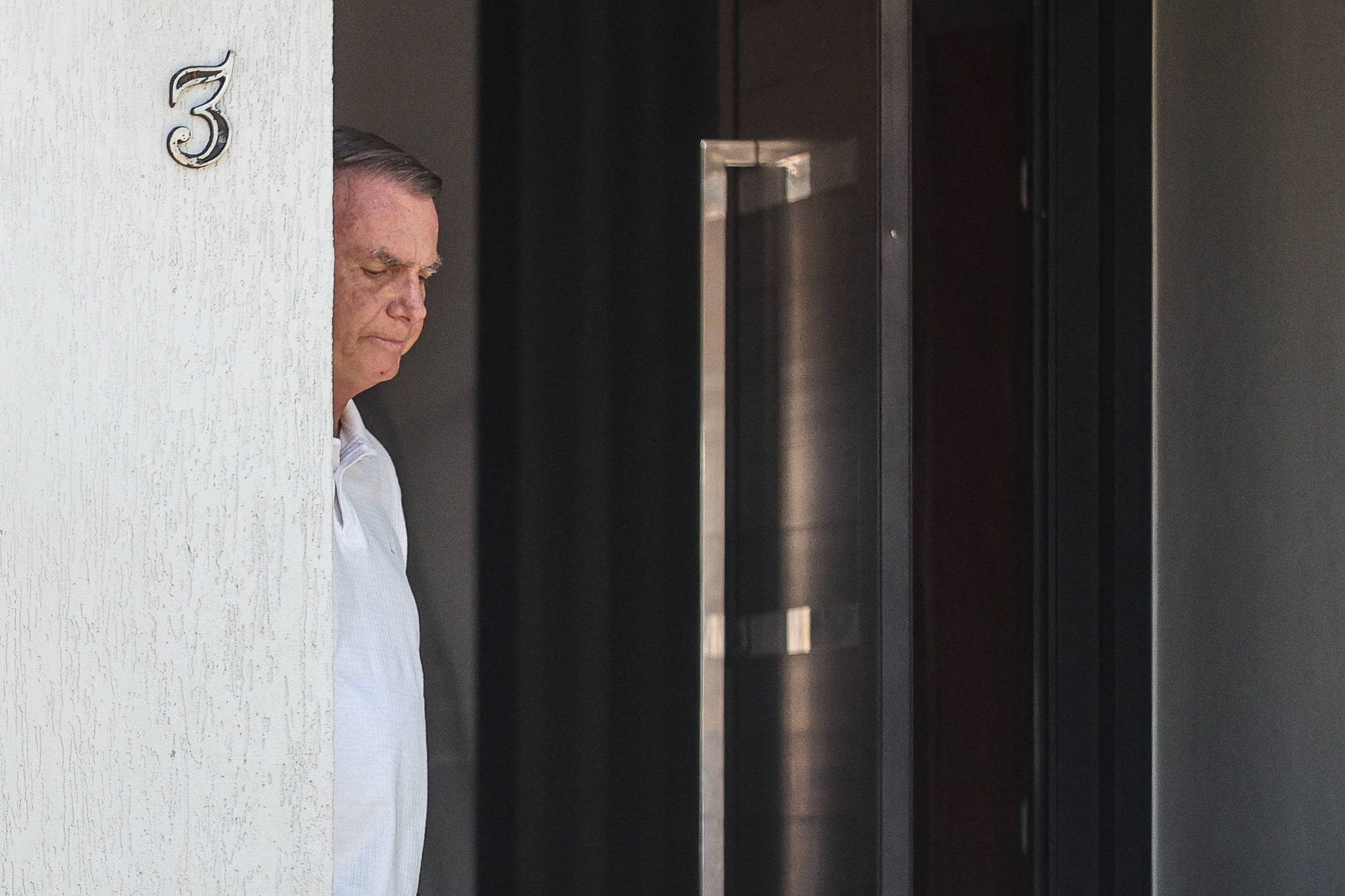 Proposta do centrão reduz pena de Bolsonaro para 2 a 3 anos