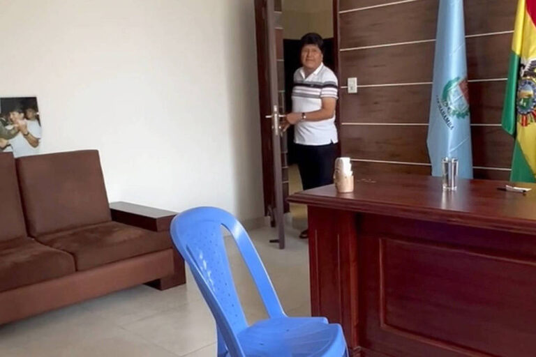 Evo Morales garante que não deixará a Bolívia novamente