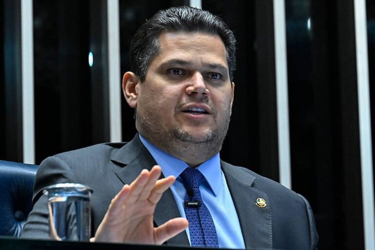 Senado aprova regulamentação da aposentadoria especial após indicação de Messias ao STF