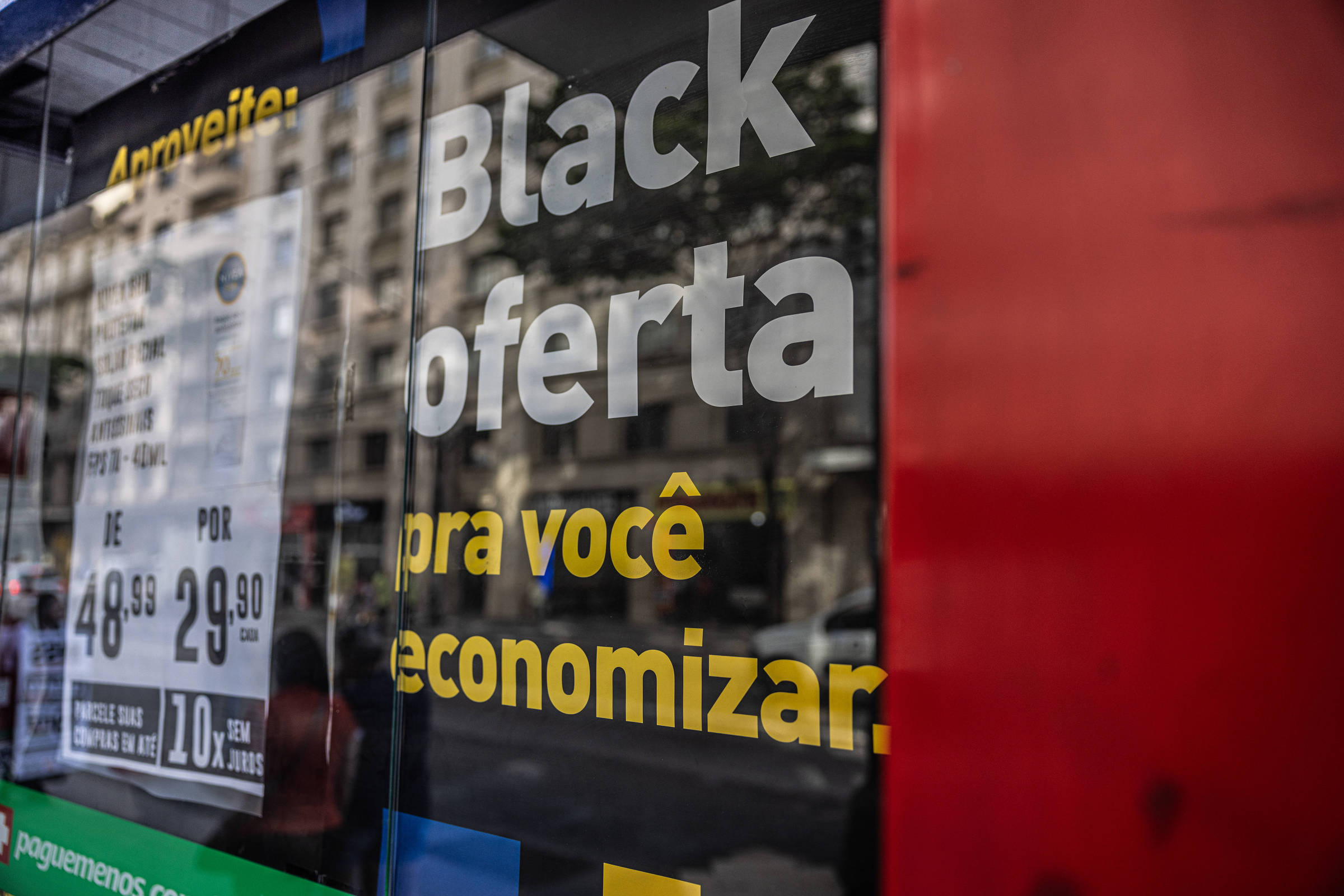 Golpes de sites falsos na Black Friday: como a IA está sendo usada para enganar consumidores