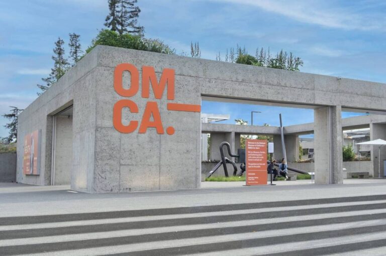 Mais de mil artefatos roubados do Museu de Oakland