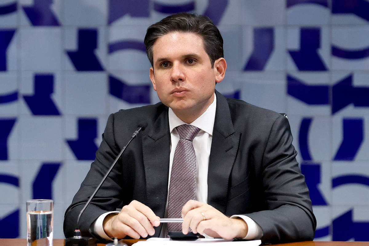 Motta propõe voto distrital misto para 2030 visando combater crime organizado