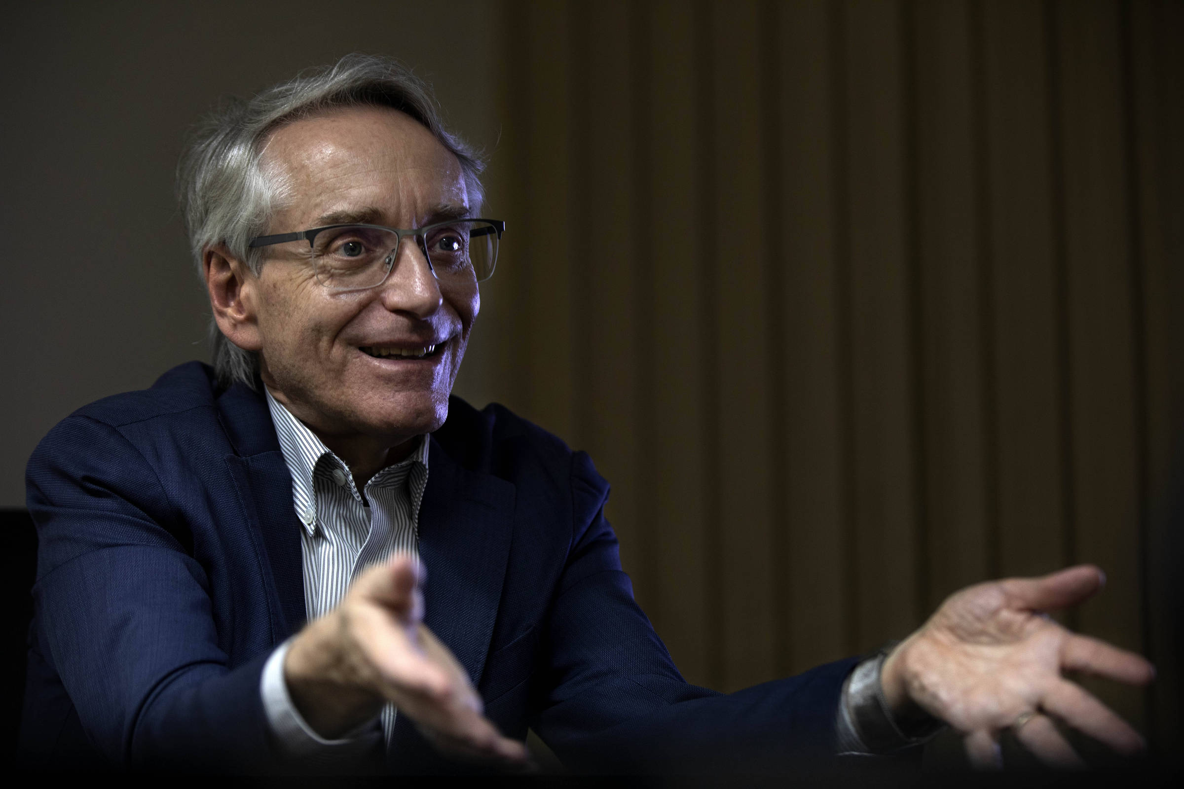 Professor da Faculdade de Medicina lidera disputa pela reitoria da USP