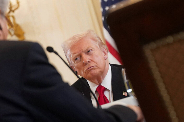 Trump considera retirar sanções contra o Irã