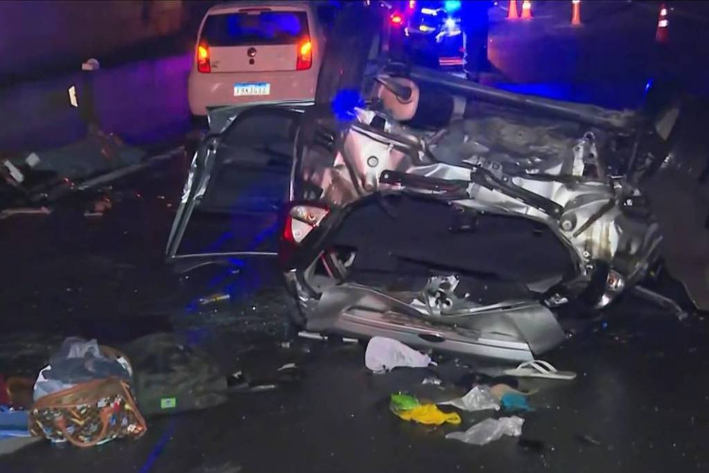 Acidente fatal no Rodoanel em São Bernardo do Campo resulta em quatro jovens mortos
