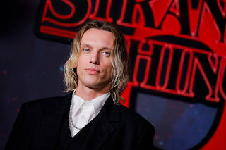 Desfile gratuito de ‘Stranger Things’ com Jamie Campbell Bower no Ibirapuera