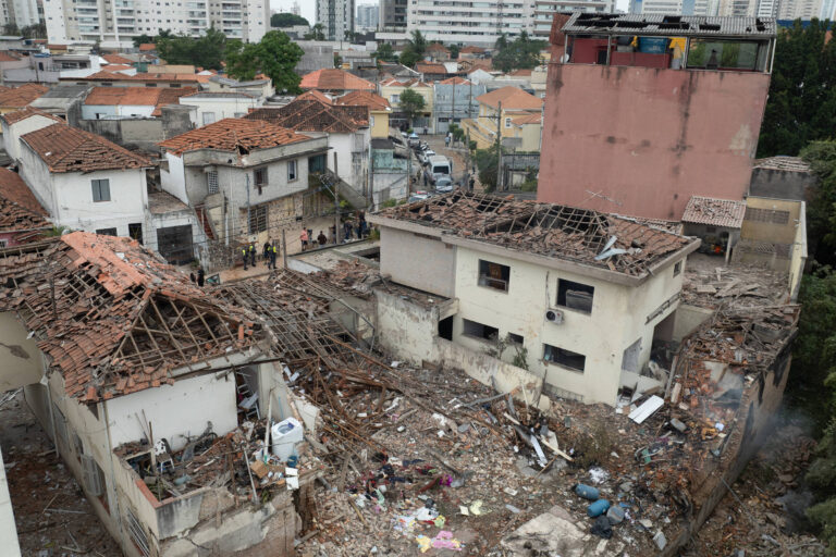 Crea-SP ajuda famílias na regularização de imóveis após explosão no Tatuapé