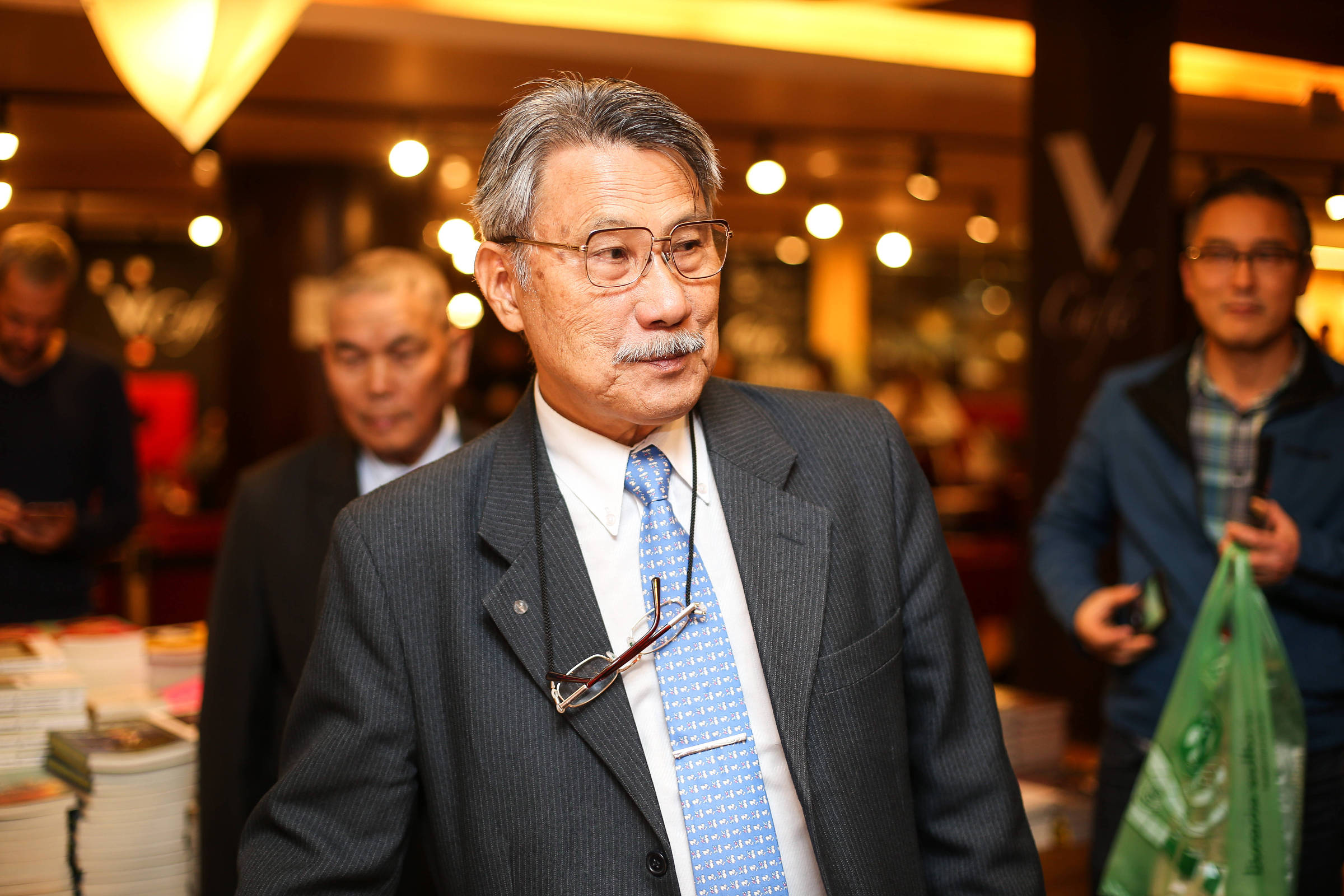 Morte do cientista Ii-Sei Watanabe, especialista em anatomia humana e amante do beisebol