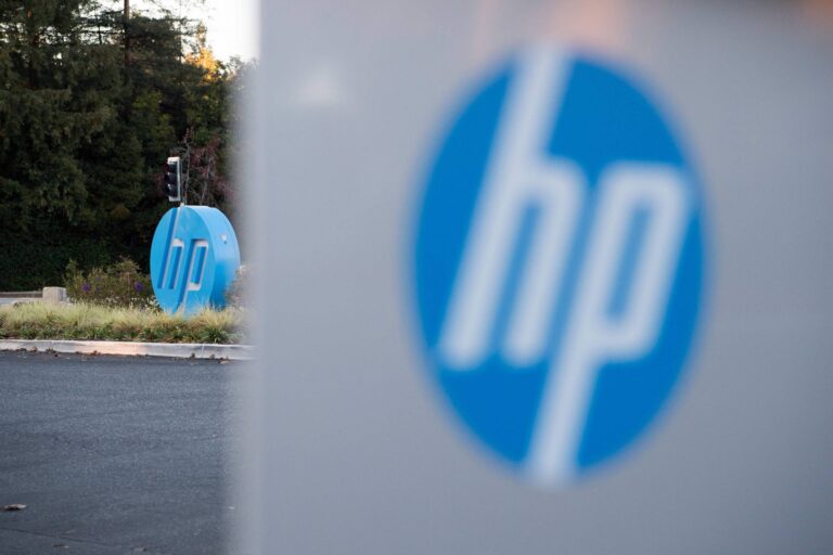 HP planeja demitir 6.000 funcionários até 2028 e focar em inteligência artificial