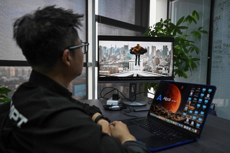 Treinamento de IA fora da China por Alibaba e TikTok