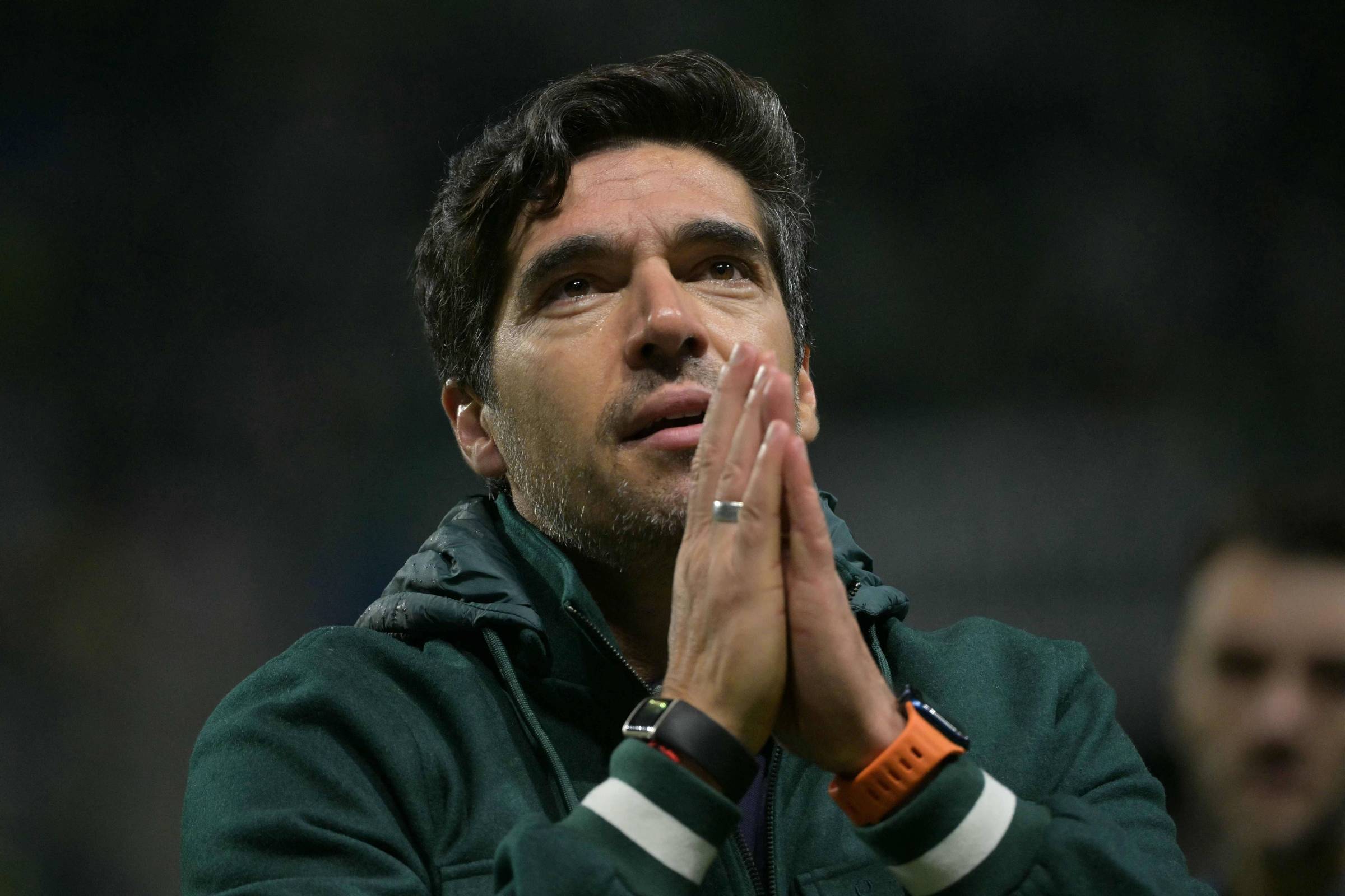 Abel Ferreira confirma permanência no Palmeiras até 2027 sem multa rescisória