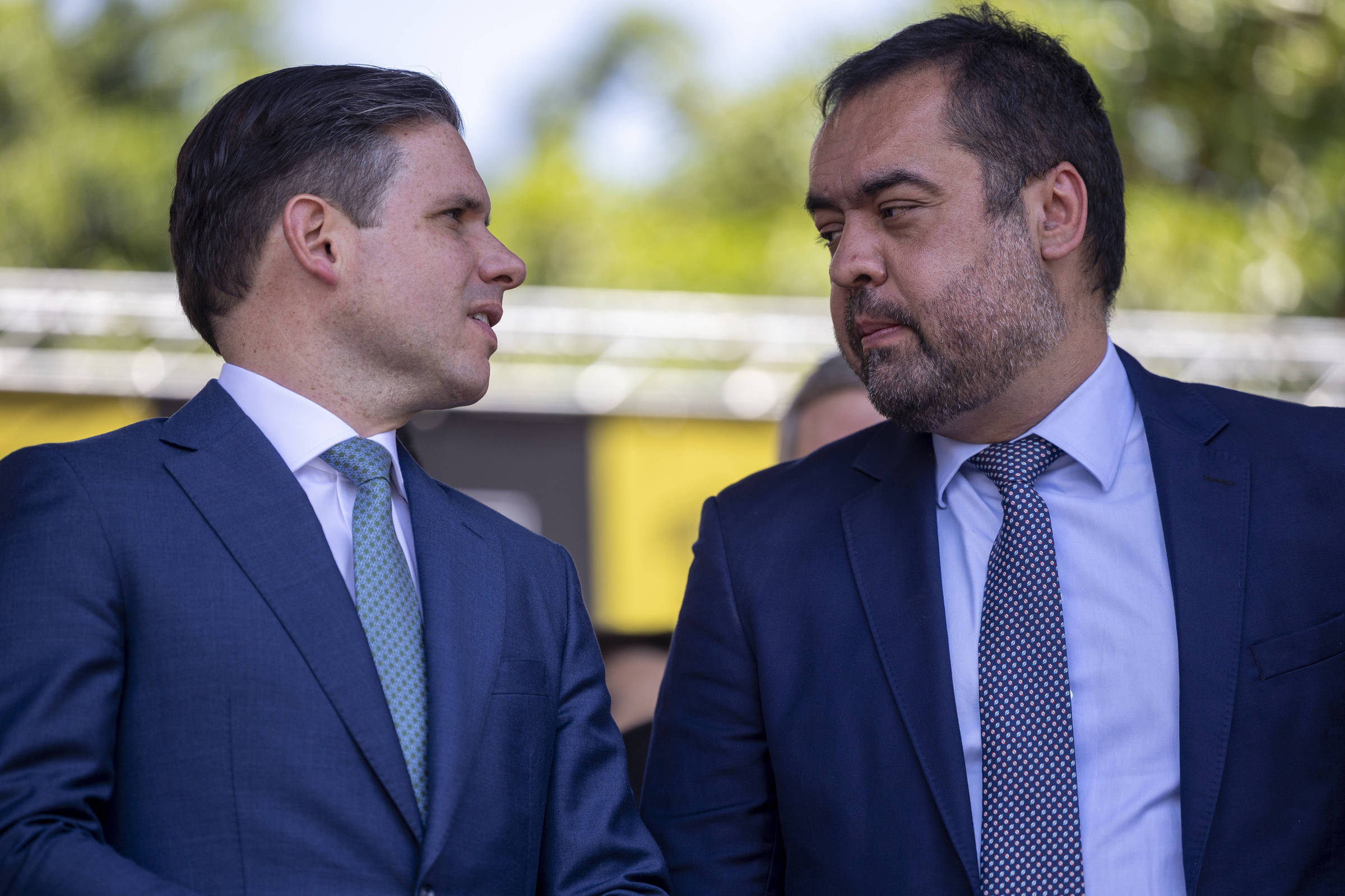 Tarcísio pede fim do crime organizado em despedida de Derrite