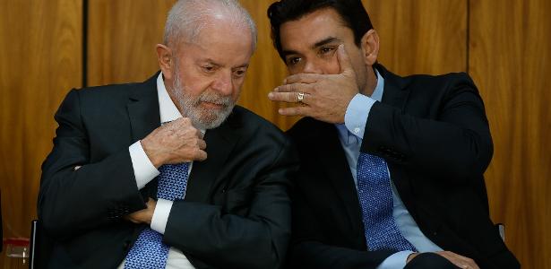 Ministro do Turismo critica suspensão e diz que permanência no partido é insustentável
