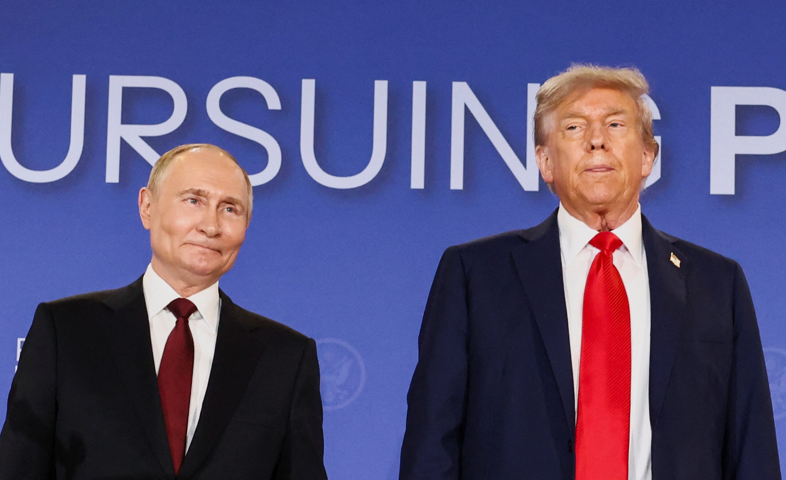 Enviado do Kremlin sugere túnel Putin-Trump ligando Rússia e EUA