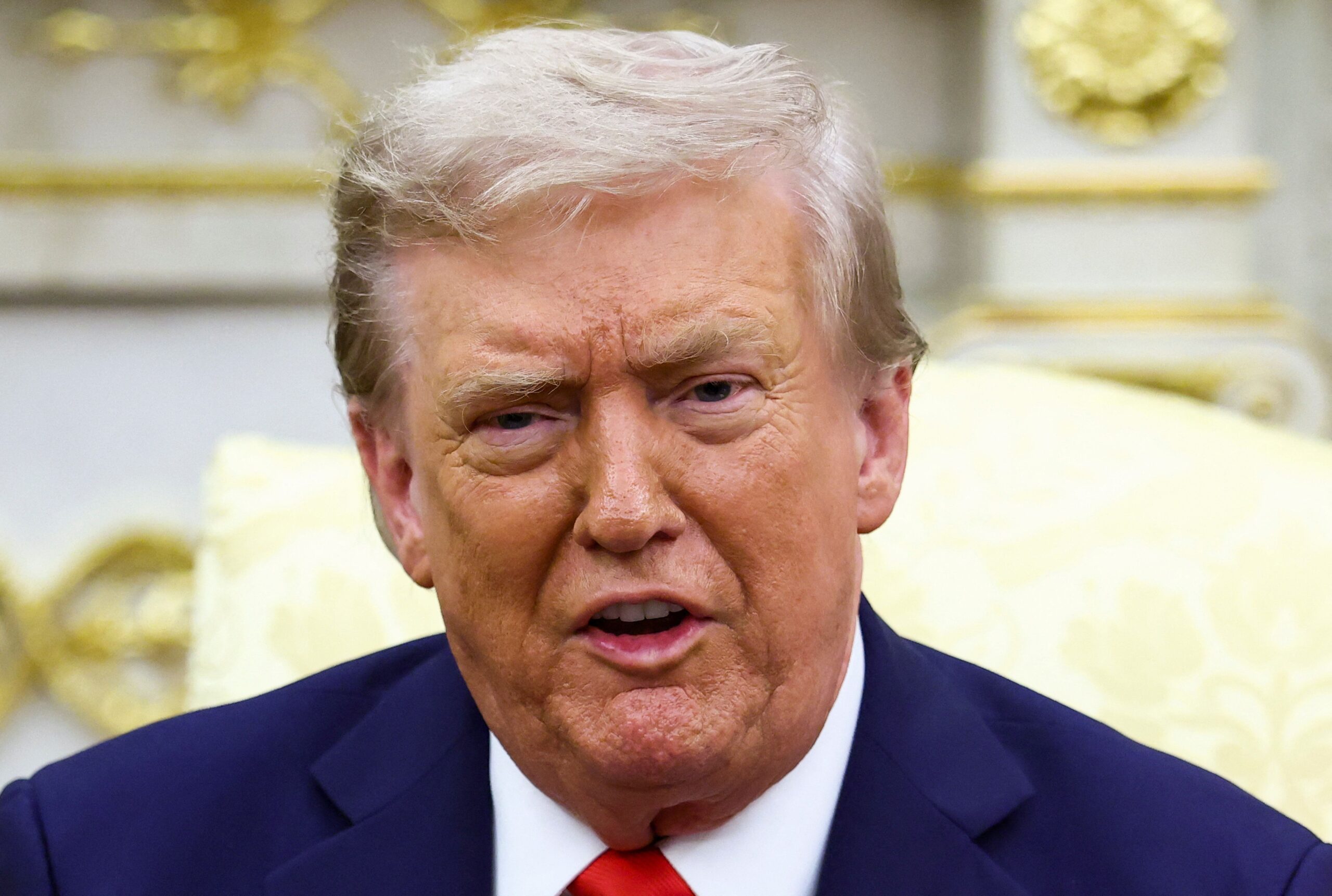 Trump pede que Otan interrompa compras de petróleo da Rússia