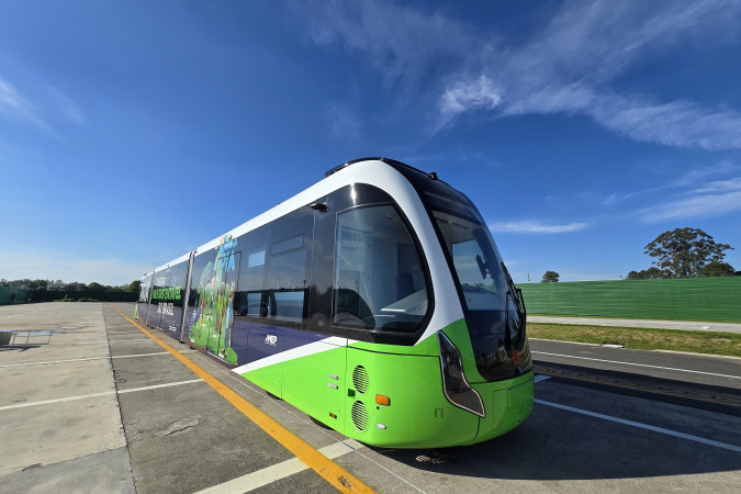 Instalação de ímãs para operação do Bonde Digital começa em Pinhais