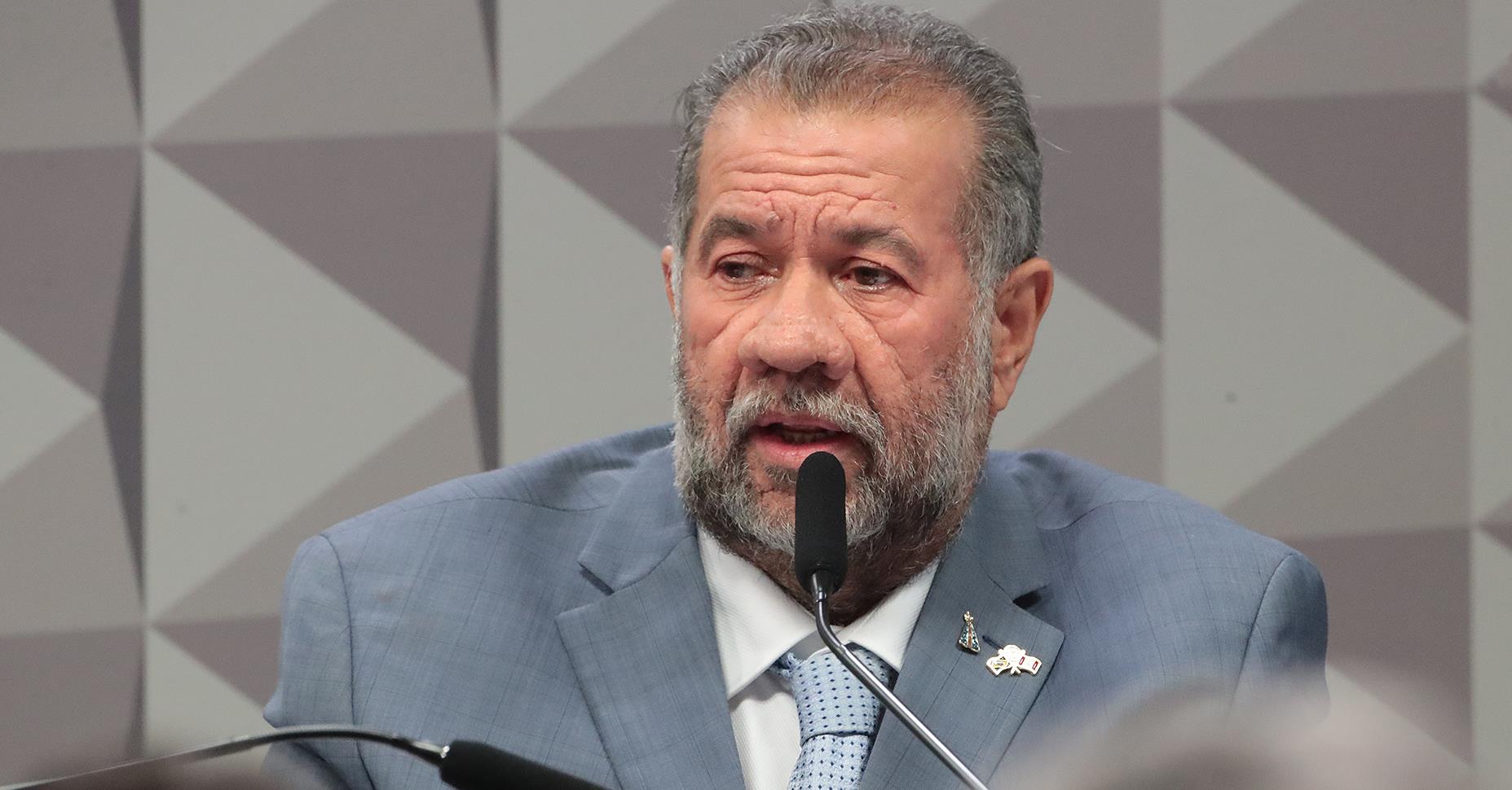 Carlos Lupi fala à CPMI do INSS e defende sua gestão