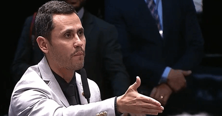 Senador critica PEC da Blindagem como "murro na cara da população"