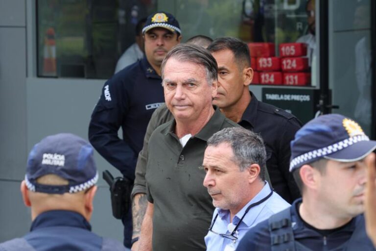 Bolsonaro recorre ao STF para revisão de pena