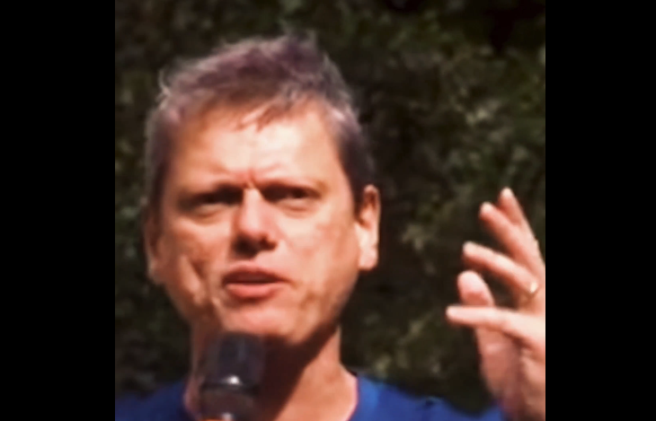 Anistia é o remédio para pacificar o país, diz Tarcísio em vídeo