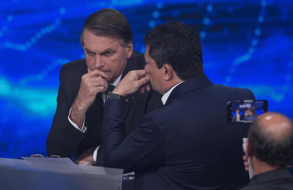 Moraes reabre inquérito sobre interferência de Bolsonaro na PF