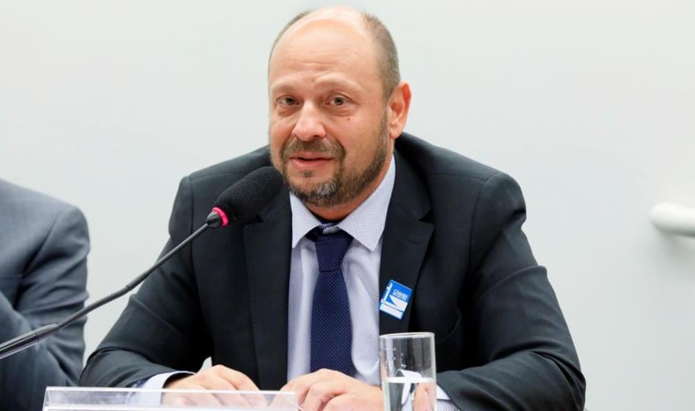 Governo usará bens apreendidos para ressarcir vítimas de fraudes no INSS