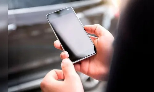 Furto de celular enquanto criança brincava em Borrazópolis
