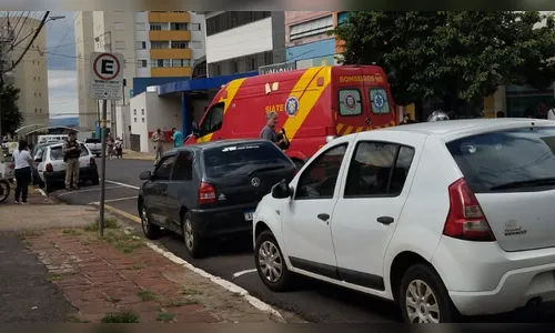 Motociclista ferido em acidente na área central de Apucarana