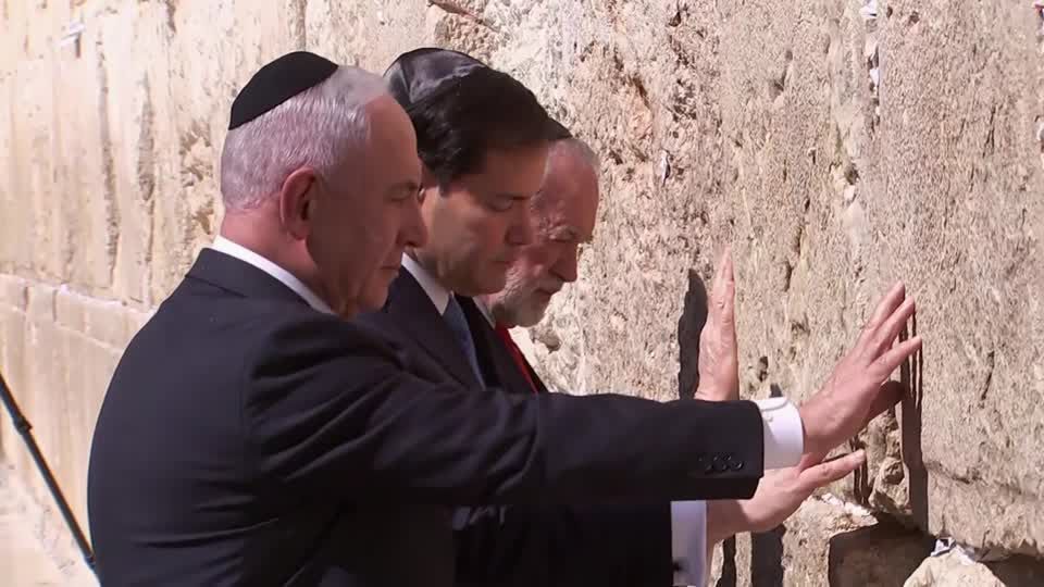 Israel intensifica bombardeios em Gaza durante visita de Rubio