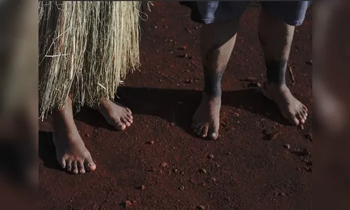 Assis e a Flor de Lótus estreia videoclipe ‘Pé Vermei’ com mensagem de resistência