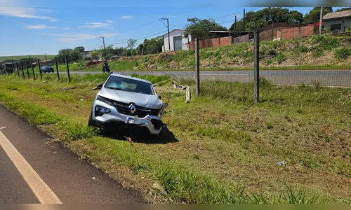 Capotamento de carro na BR-376 em Apucarana durante a madrugada